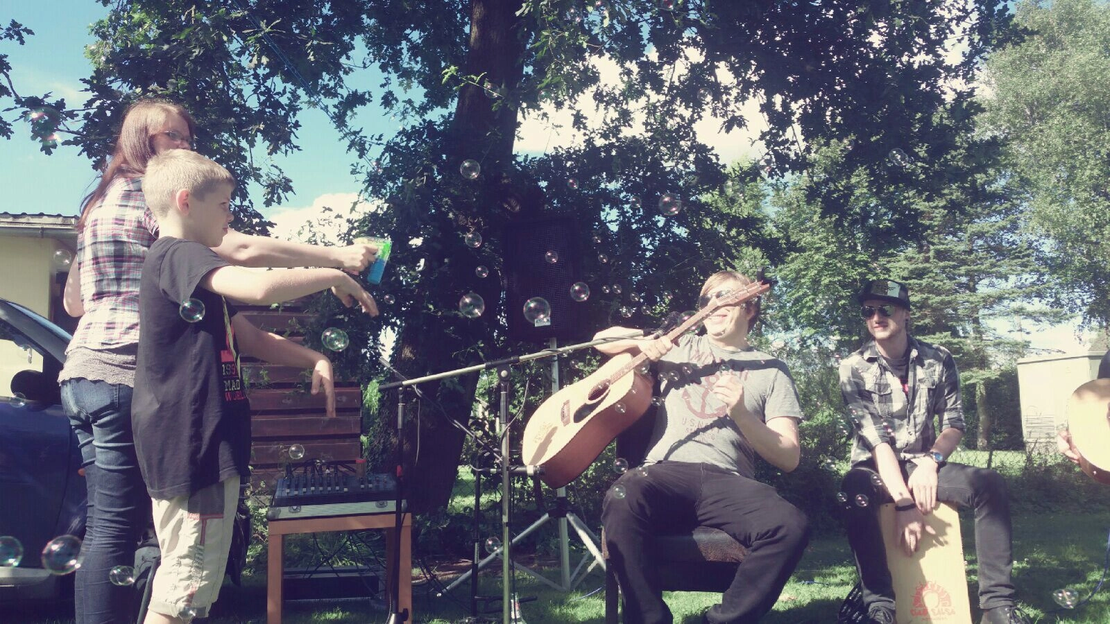 Back to School - Gartenparty bei Benny Marne