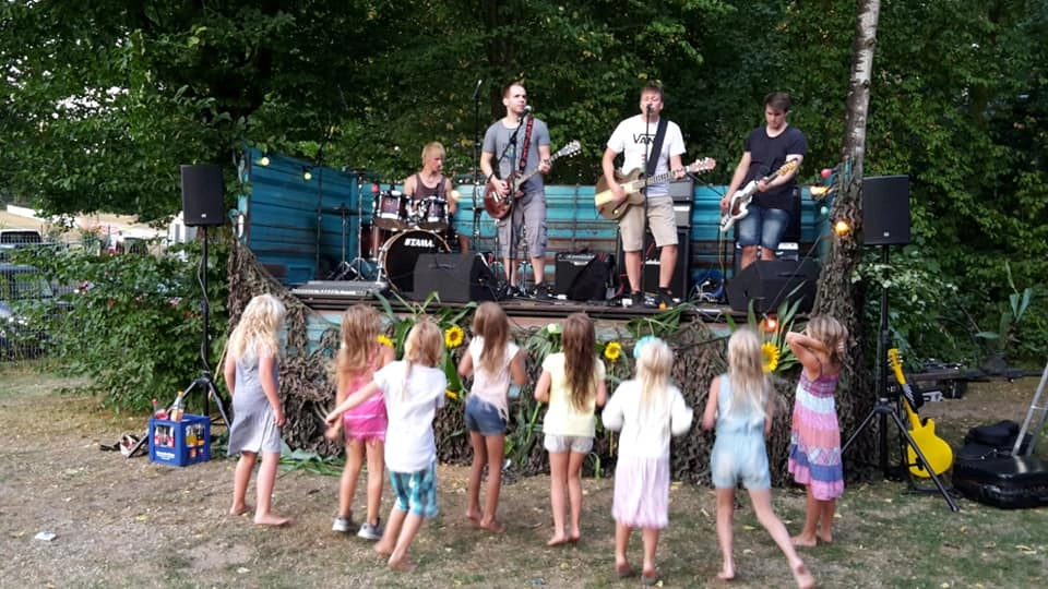 Back to School - SommerNacht Burg